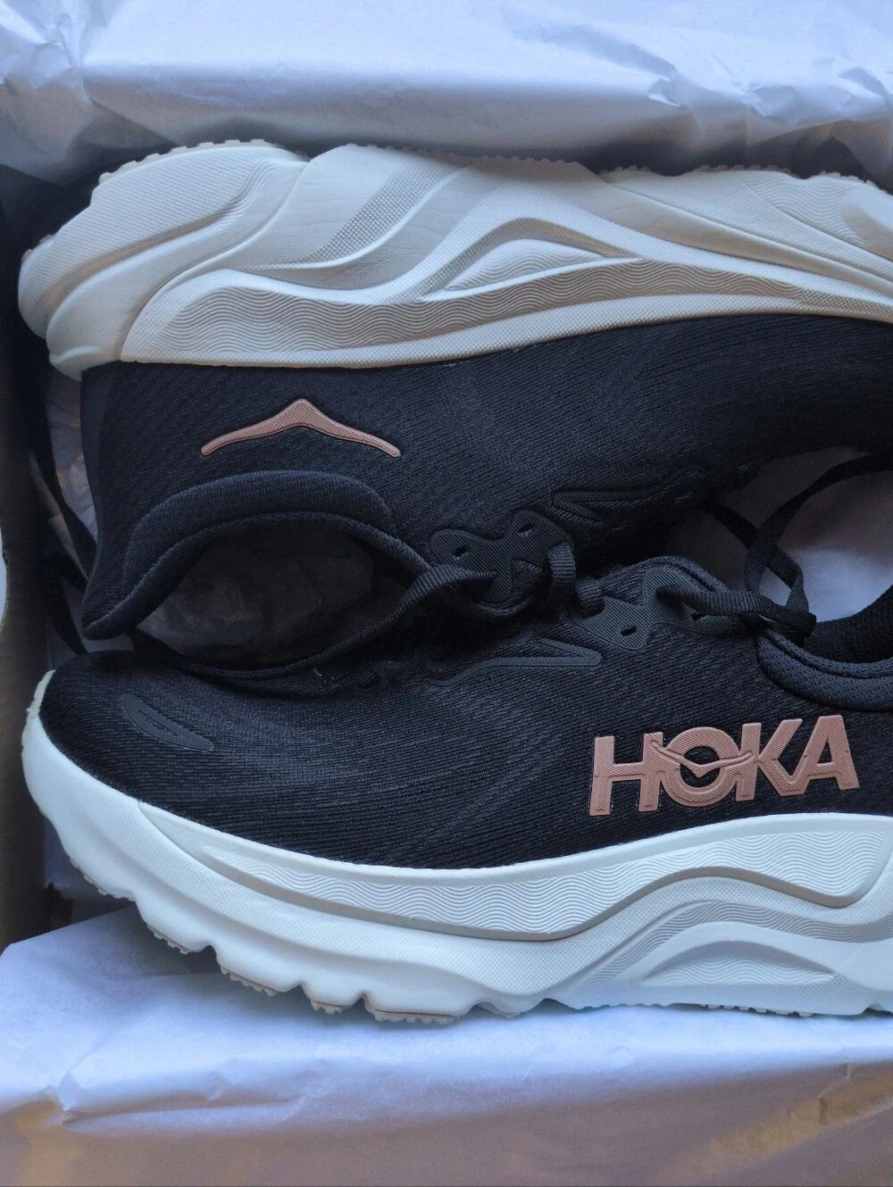 NIB Hoka Arahi 8 Womens Size 8.5B Black Rose Gold Shoes Athletic 1168691